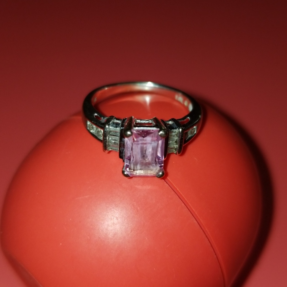 10k white gold pink sapphire ring